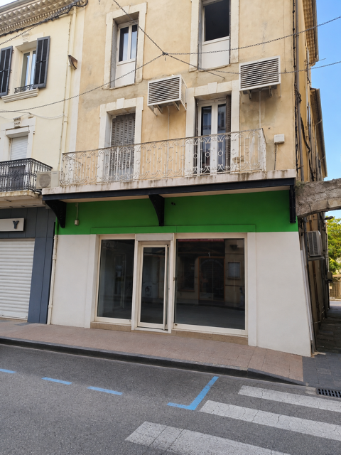 &Agrave; louer   Local commercial au cœur du Teil (07400) 550 07400 Le teil