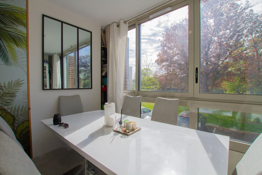 BEL APPARTEMENT AU COEUR DE LA FRESNAIE À VILLENEUVE-LE-ROI