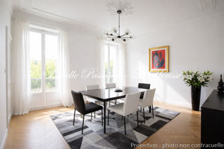  Remise / Grange � vendre 11 pi�ces 300 m�