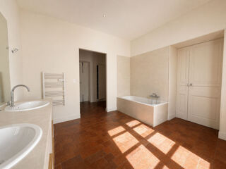  Maison � vendre 6 pi�ces 221 m�