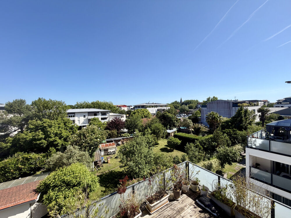 La Teste-de-Buch HYPERCENTRE Dernier étage Terrasse sans vis-à-vis Parking
