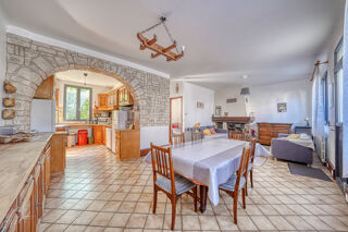  Maison  vendre 7 pices 162 m