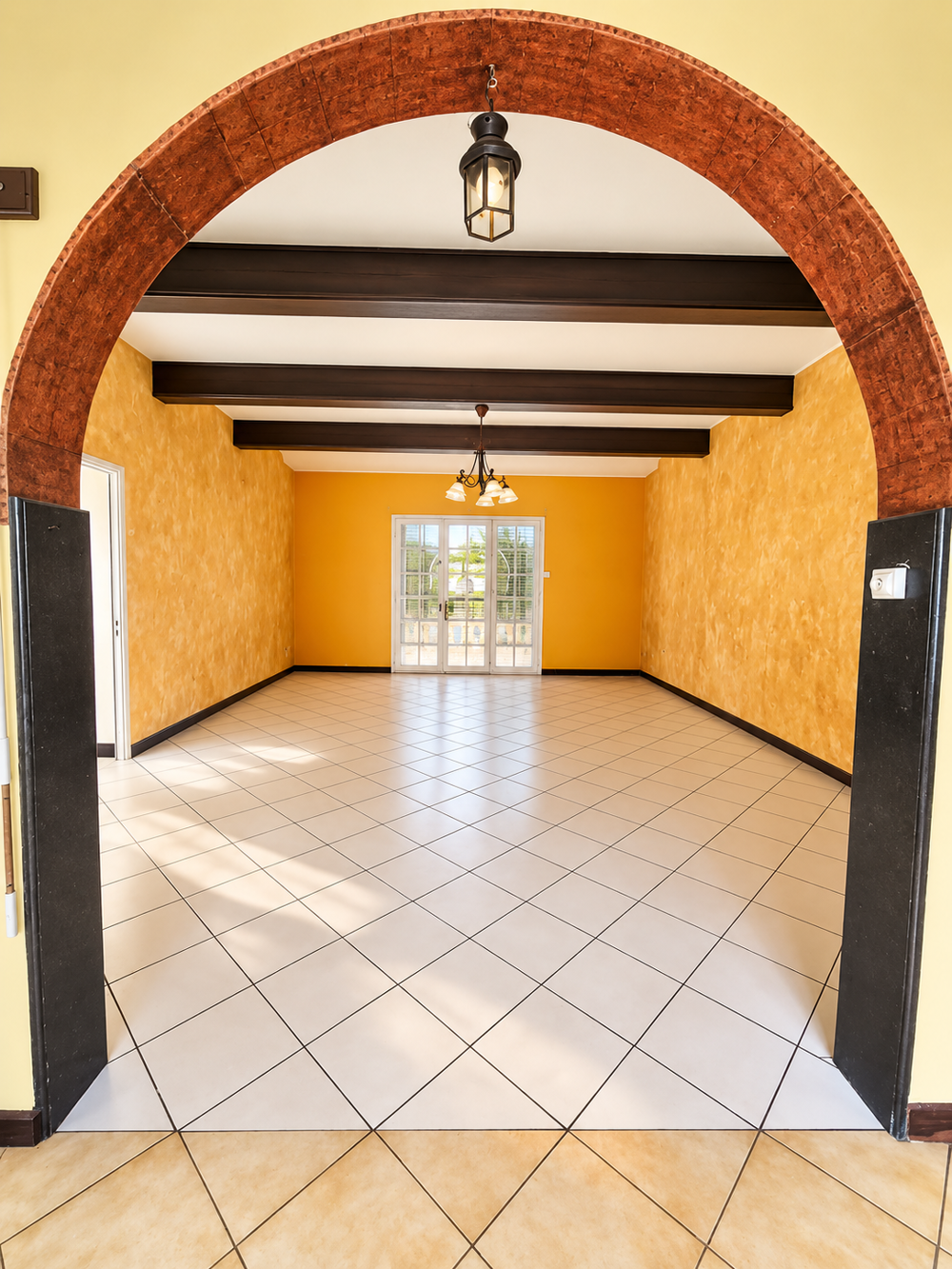 Vente Maison À VENDRE   TERRE-SAINTE   MAISON DE 125 M2 À FORT POTENTIEL   VUE MER ET PORT DE SAINT-PIERRE Saint-pierre