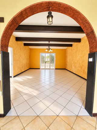Vente Maison À VENDRE   TERRE-SAINTE   MAISON DE 125 M2 À FORT POTENTIEL   VUE MER ET PORT DE SAINT-PIERRE Saint-pierre