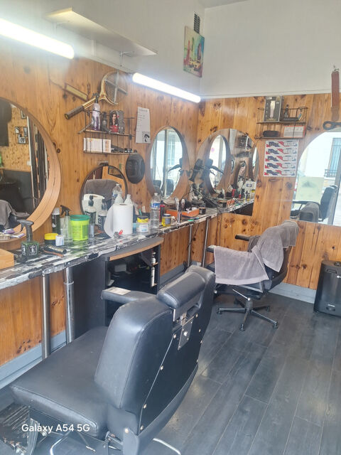   SALON BARBIER 