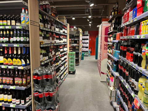   SUPERMARCHE A VENDRE 