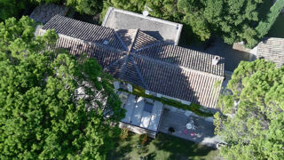  Proprit/chteau  vendre 8 pices 237 m