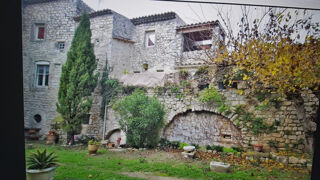  Propri�t�/ch�teau � vendre 7 pi�ces 300 m�