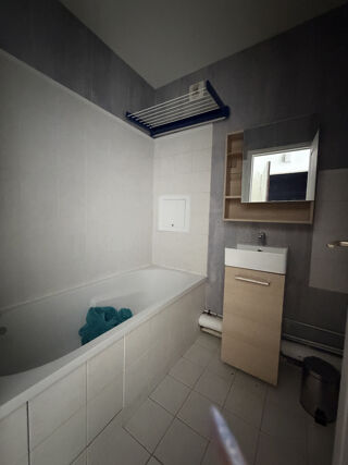  Appartement à louer 1 pièce 32 m²