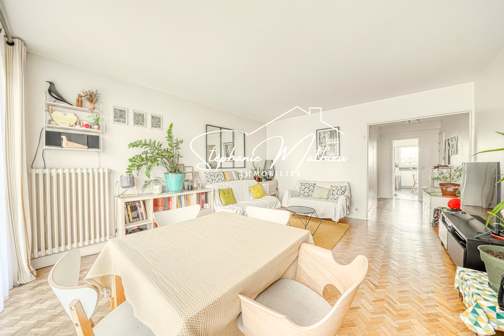 Vente Appartement EXCLUSIVITE - Rueil Triangle d'Or   4 pièces, 5e étage, balcons, jolie vue, parking en sous-sol + cave Rueil malmaison