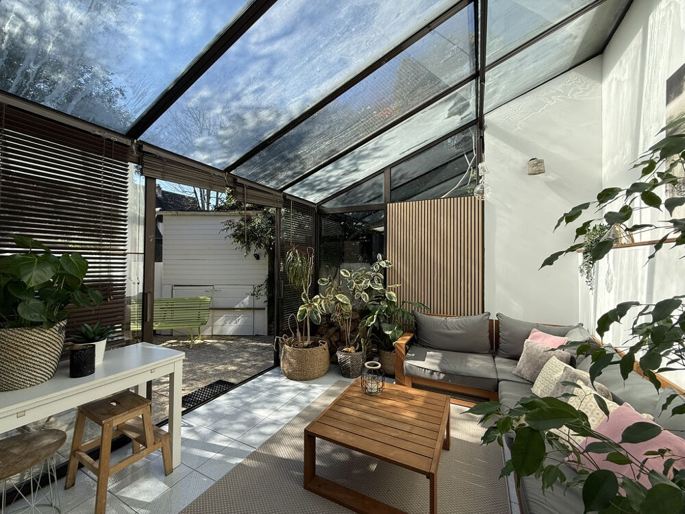 NOUVEAUTÉ AUX PORTES DE NANTES -- MAISON AVEC PISCINE de 200 m2 au sol -