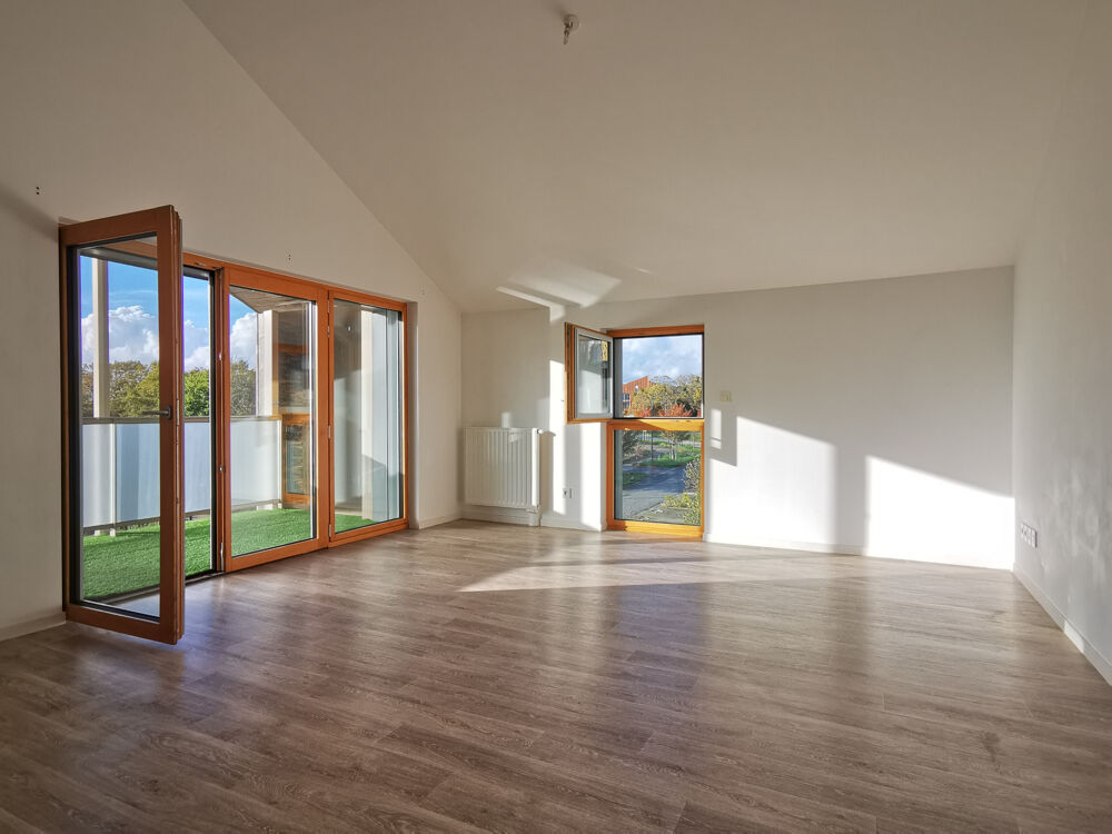 Carquefou : appartement dernier étage avec ascenseur et balcon