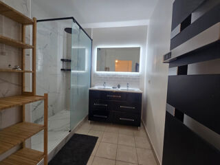  Appartement à louer 3 pièces 63 m²