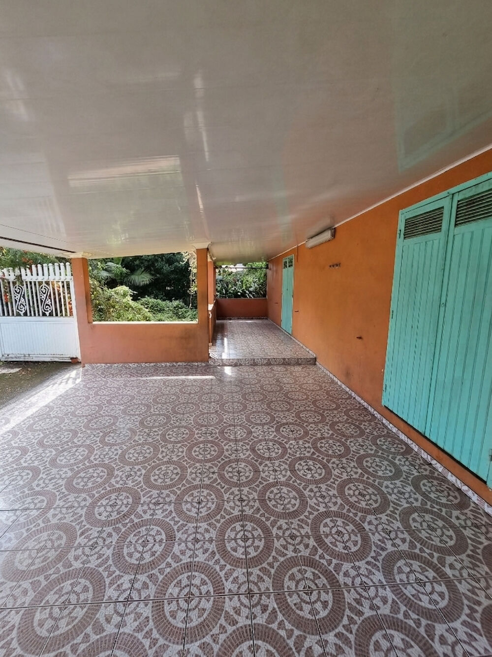 Maison Sainte Suzanne - La Marine - Parcelle 900m2