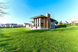  Maison � vendre 10 pi�ces 368 m�