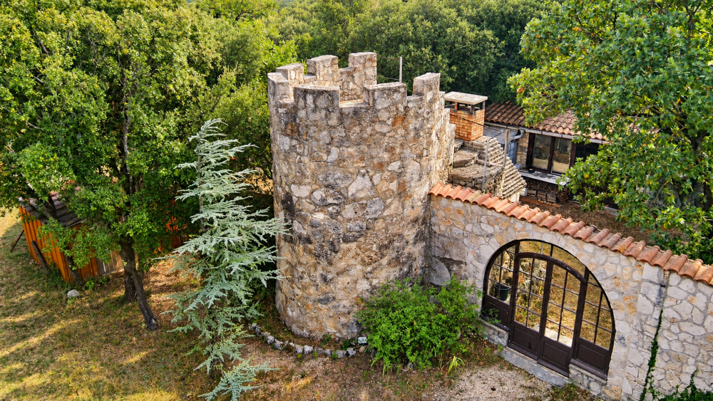 Vente Maison LA GARDE-ADHÉMAR   MAISON 160 M2   4 CHAMBRES   VUE MONT VENTOUX   GARAGE   TERRAIN ARBORÉ DE 1 734 M2 La garde adhemar
