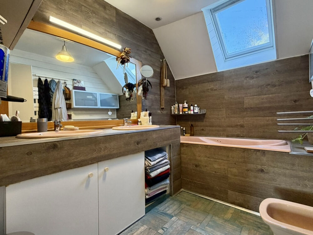 Vente Maison À VENDRE   AUTHENTIQUE LONGÈRE DE CARACTÈRE DE 173 M2 SUR UN TERRAIN DE 995 M2   AUX PORTES DE LA CHAPELLE-DES La meziere