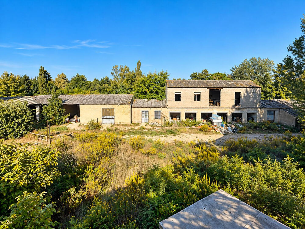 à vendre  Propriété/château Courthézon (84350)