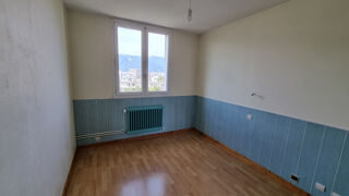  Appartement � vendre 5 pi�ces 82 m�