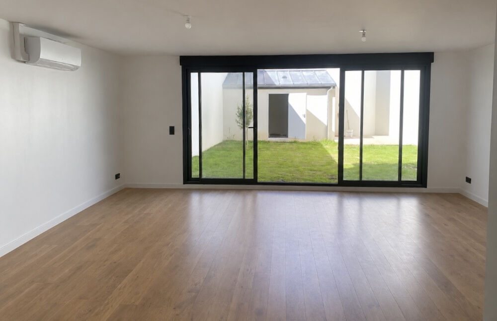 Vente Appartement APPARTEMENT DUPLEX T4 Environ 113M2 avec JARDIN 111M2 Bordeaux