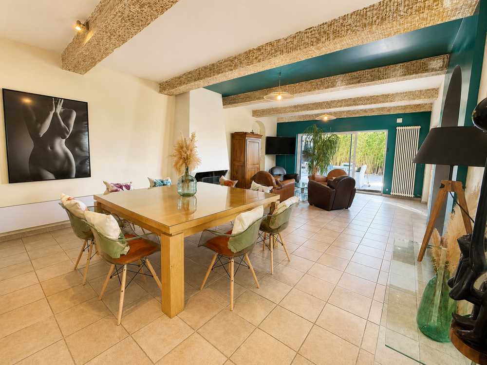 à vendre  Propriété/château La Garde-Adhémar (26700)