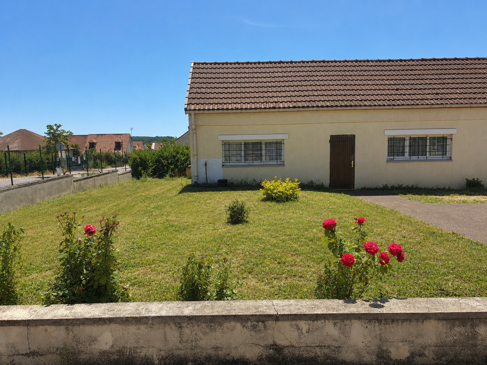 Maison individuelle familiale - 135 m2 - 6 pièces, jardin, garage et dépendance