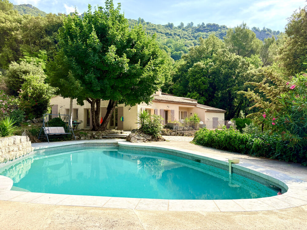 VILLA avec piscine TOURETTES-SUR-LOUP