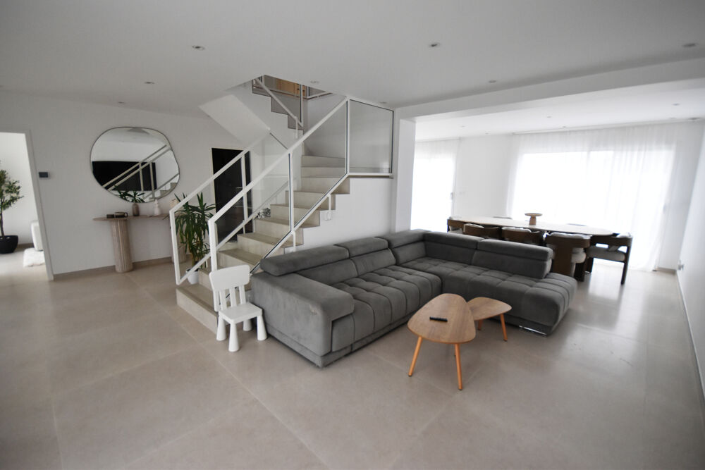 Vente Maison Maison récente de 2024 de 175 m2 - 5 chambres Vernouillet