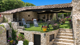  Propri�t�/ch�teau � vendre 10 pi�ces 250 m�