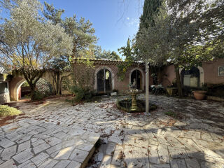  Maison � vendre 6 pi�ces 220 m�