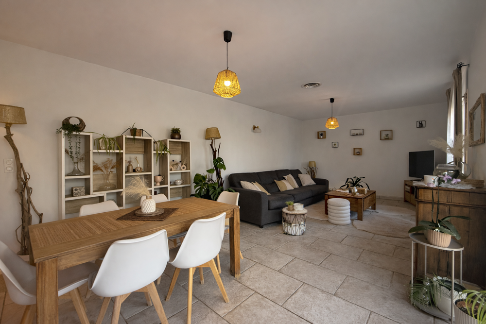 Vente Maison EXCLUSIVITÉ - GORGES DE L'ARDECHE   MAISON DE PLAIN PIED - 4 CHAMBRES - PISCINE ET JARDIN À L'ABRI DES REGARDS Bidon