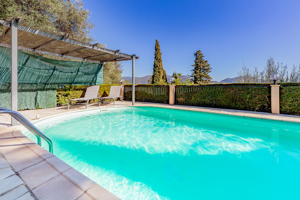 Vente Maison Maison 150 m2   5 chambres   Piscine   Vue dégagée   Calme absolu   Carros Carros