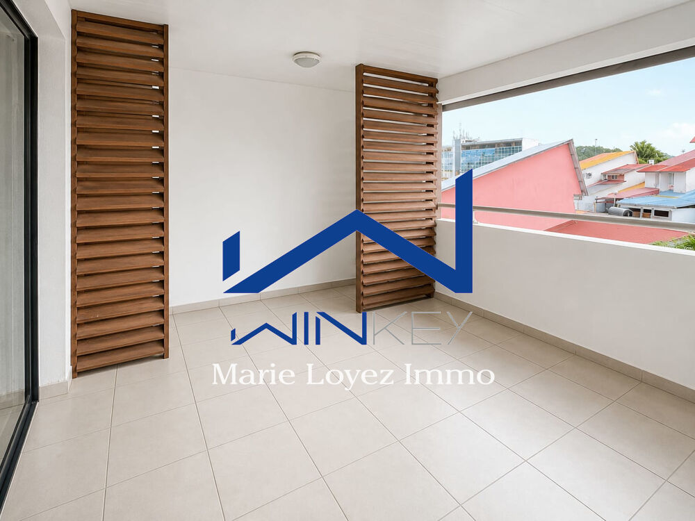 Appartement T3 73m2  dernier étage, terrasse, piscine, 2 parkings  Cayenne