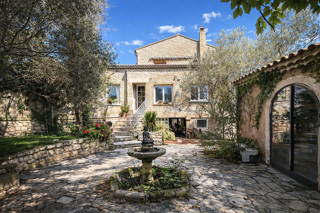  Maison � vendre 6 pi�ces 220 m�