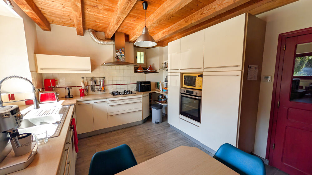 MAISON 110M2 EN PIERRES AVEC PISCINE COUVERTE & DEPENDANCE - LES FOUGERETS