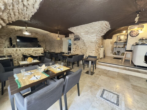 100m2 FOND DE COMMERCE RESTAURANT 125000 26130 St paul trois chateaux