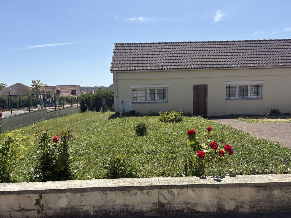Vente Maison Maison individuelle familiale - 135 m2 - 4 chambres, jardin, garage et dépendance Issou