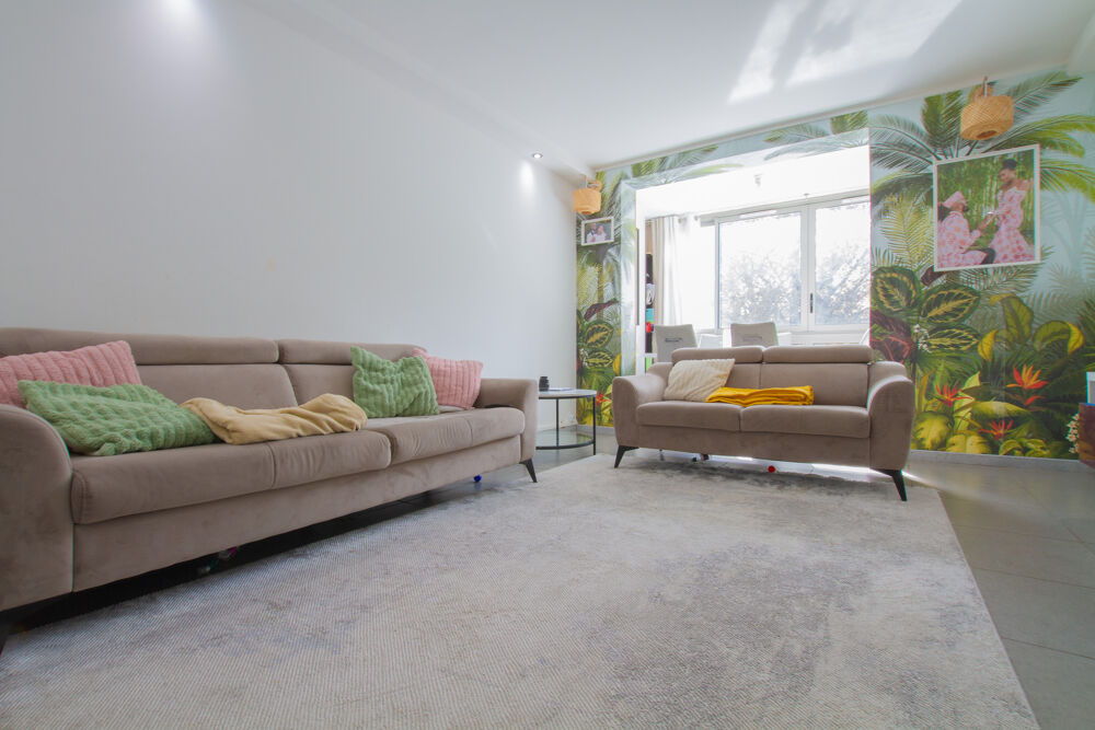 BEL APPARTEMENT AU COEUR DE LA FRESNAIE À VILLENEUVE-LE-ROI
