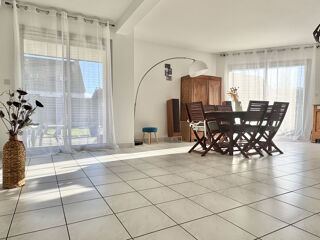  Maison  vendre 6 pices 200 m