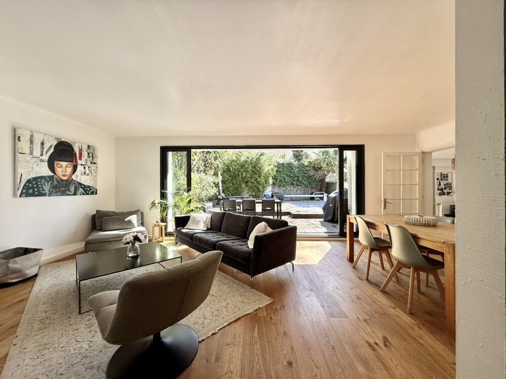 NOUVEAUTÉ AUX PORTES DE NANTES -- MAISON AVEC PISCINE de 200 m2 au sol -