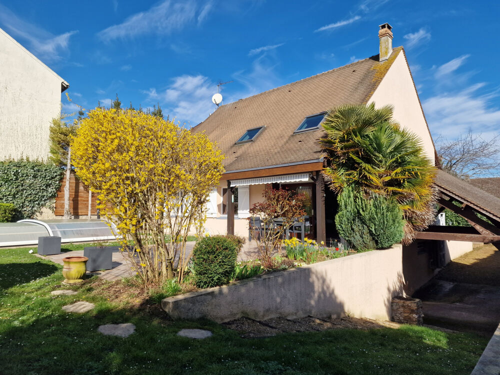 Vente Maison MÉZIERES SUR SEINE - MAISON FAMILIALE - 7 PIECES - 160 M2 - 3 CHAMBRES POSSIBLE 4 - 1 BUREAU - 2 SDB - TERRAIN Mezieres sur seine