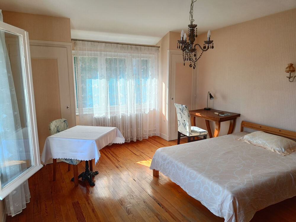 Vente Maison Maison familiale T7 6 chambres belles prestations, lumineuse et beaux volumes Clermont ferrand