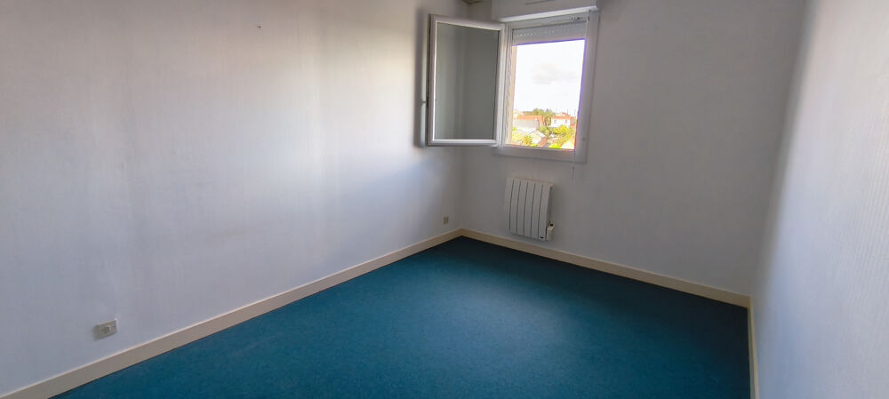 Vente Appartement À VENDRE    APPARTEMENT 72 m2   SAINT PIERRE MONTLIMART -  LUMINEUX, CAVE ET PARKING Montrevault sur evre