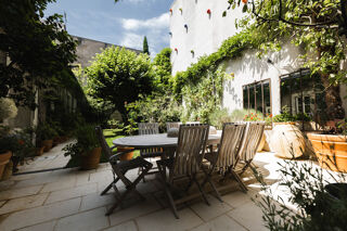  Propriété/château à vendre 9 pièces 335 m²
