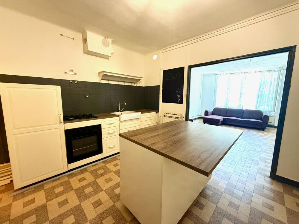 Nathalie SINARD vous présente cette MAISON DE VILLE INDÉPENDANTE À VALRÉAS 3 CHAMBRES FORT POTENTIEL D'AMÉ