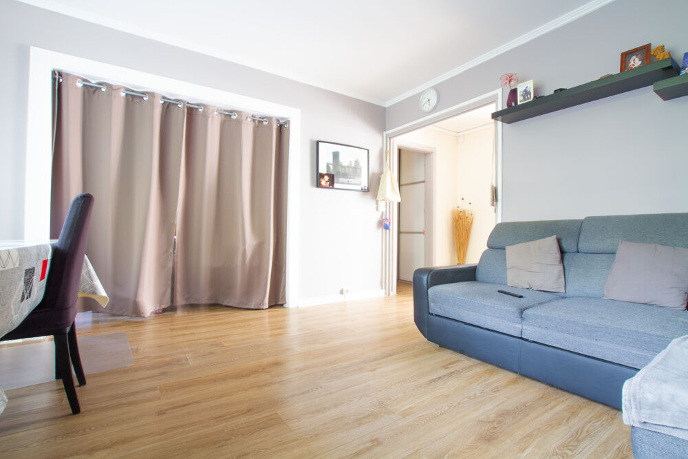 BEL APPARTEMENT FAMILIALE ET LUMINEUX AU COEUR DE LA CHATEAU À ABLON-SUR-SEINE