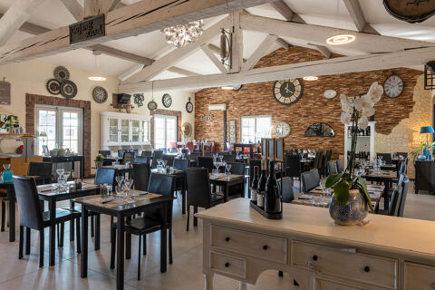 H&Ocirc;TEL-RESTAURANT 3 &Eacute;TOILES &Agrave; VENDRE   GRAND AXE SUD DR&Ocirc;ME 2850000 26290 Donzere