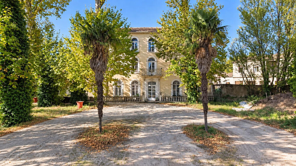 à vendre  Propriété/château Courthézon (84350)