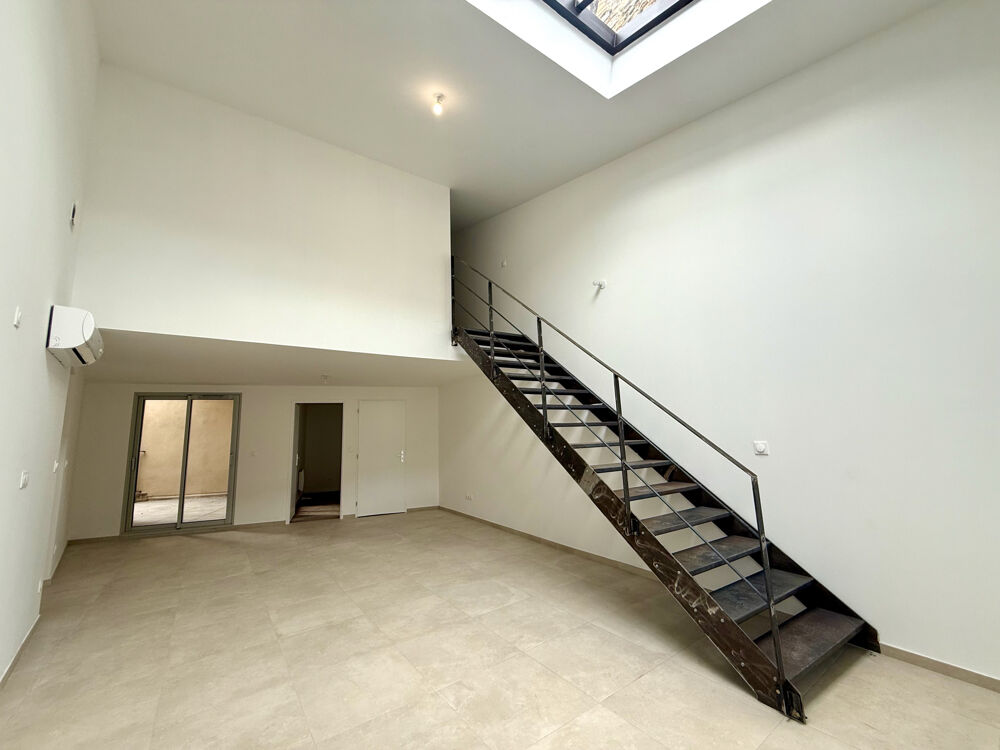 À VENDRE SUZE-LA-ROUSSE SUPERBE T4 DUPLEX DE 89 M2 TERRASSE VUE CHÂTEAU RÉSIDENCE SÉCURISÉE