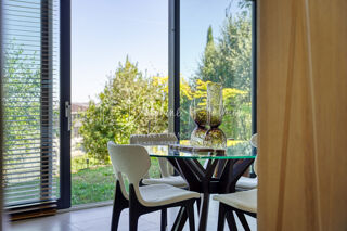  Maison � vendre 8 pi�ces 221 m�
